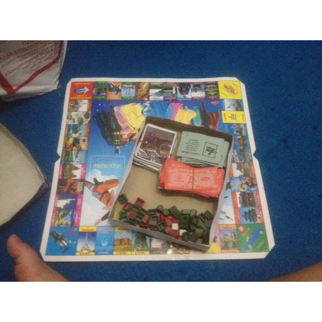 Monopoli internasional rupiah indonesia