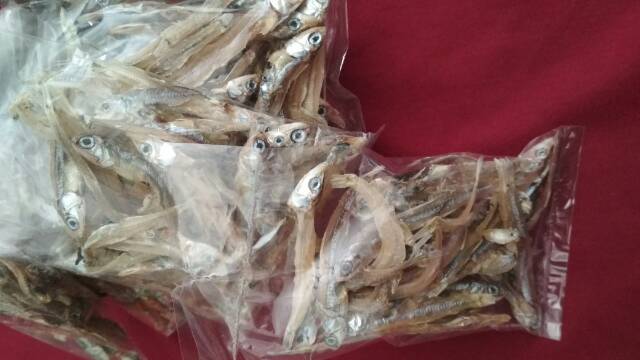 

IKAN TERI KHAS TUBAN / SAMBAL TERI / IWAK TERI TAWAR