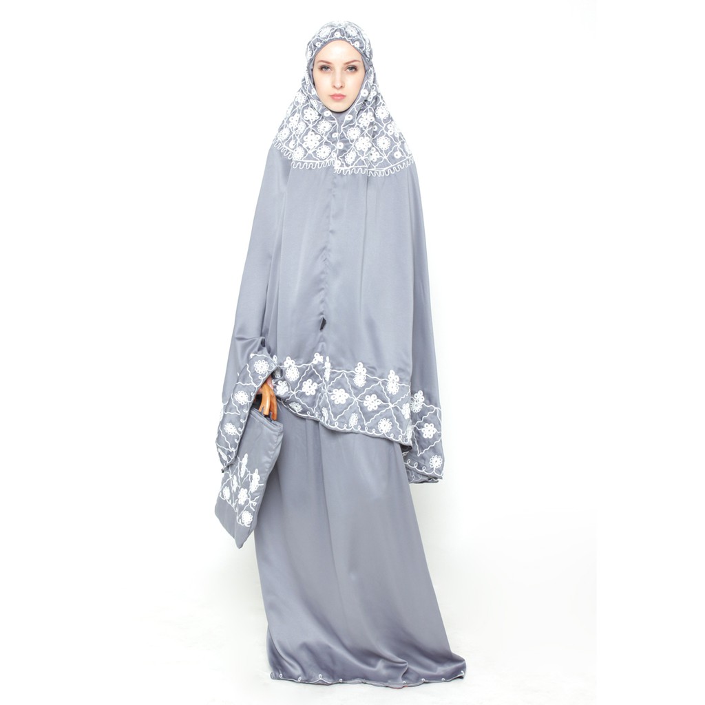 Mukena Motif Java Seven Bahan Satin-Velvet Abu Lembut Adem