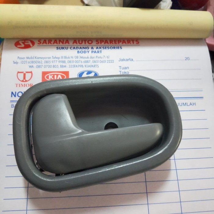 handle dalam kiri depan kia pregio