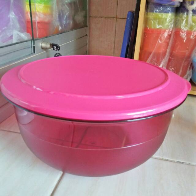 Table collection magenta