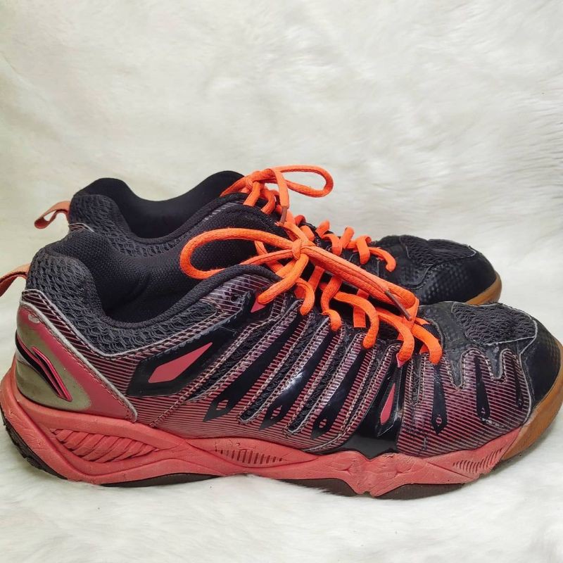 Sepatu badminton lining original second preloved