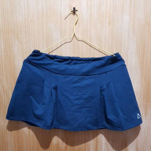 Preloved rok  celana  golf rok  celana  olahraga Shopee  