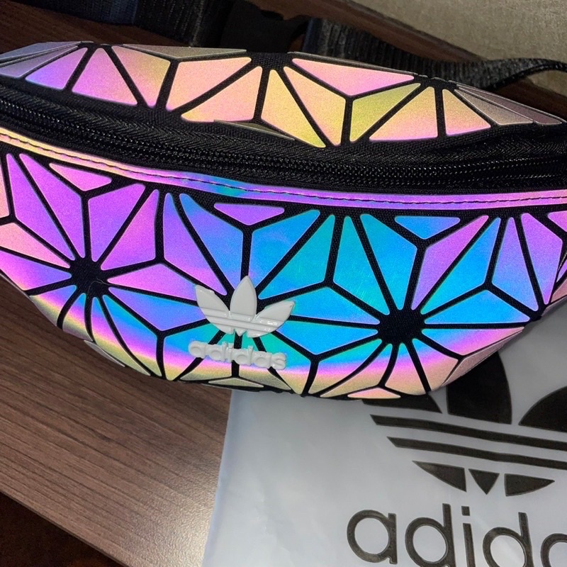 ((TERMURAH)) WAISTBAG ADIDAS ISSEY MIYAKE TERBARU / WAISTBAG ADIDAS TERBARU / WAISTBAG ADIDAS REFLECTIVE / TAA PINGGANG ADIDAS, TAS PINGGANG ADIDAS TERBARU / TAS PINGGANG PRIA KEKINIAN