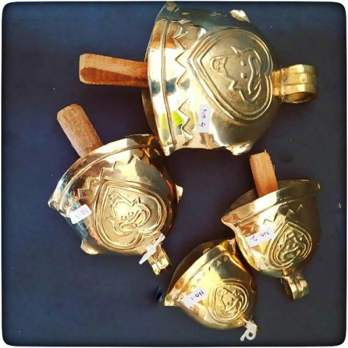 BISA COD Lonceng Rumah / Klontong Sapi Bandul Kayu / Lonceng Sapi Warna Emas - No.1 (7x8) TERUJI