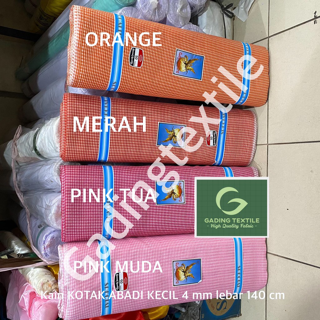 ( per 1  roll ) Kain motif kotak kotak ABADI kecil cele 4 mm rollan lebar 140 cm bahan alas taplak meja makan prakarya sekolah dekor dekorasi ruang ruangan craft kerajinan tangan schrunchie schruncie ikat rambut bando aksesoris fashion tutup galon