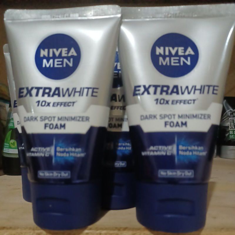 NIVEA MEN Personal Care Men Extra Bright Dark Spot Minimizer Facial Foam 100ml