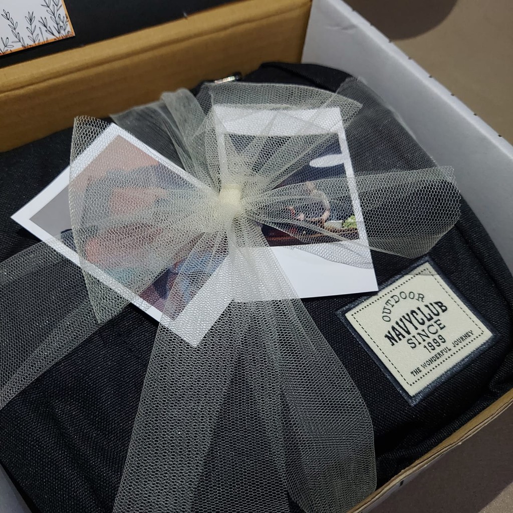 

Box kado hampers custom (isi navy bag tas selempang)