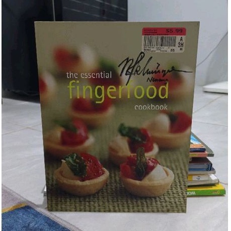 THE ESSENTIAL FINGERFOOD COOKBOOK