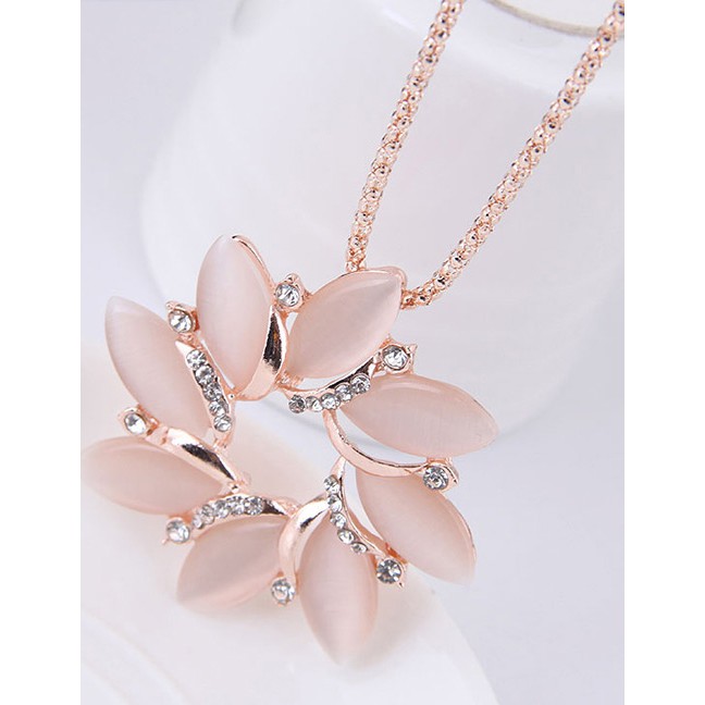 LRC Kalung Fashion Rose Gold Flower Shape Decorated Necklace A54499