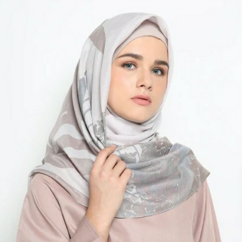 Raaja Scarf Sand by KAMI.