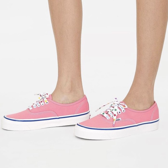 womens authentic vans