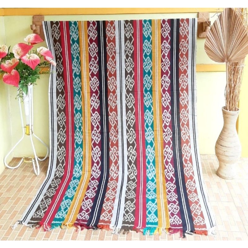 Tenun Troso Blanket Pelangi