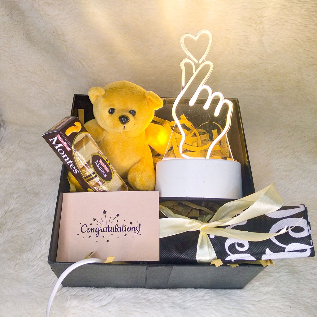 

Gift Box Eksklusif Lampu LED Saranghaeyo