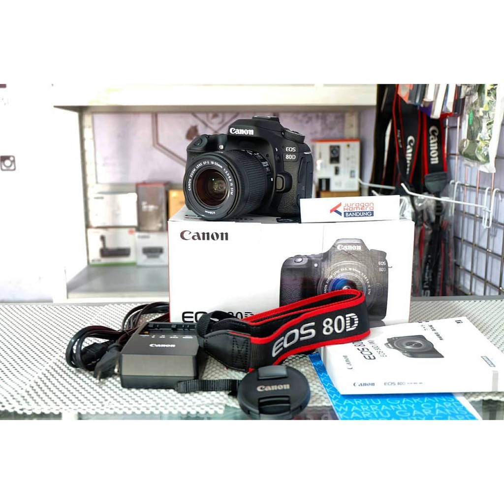 kamera canon 80d Mirip Baru Garansi Samapi 2020