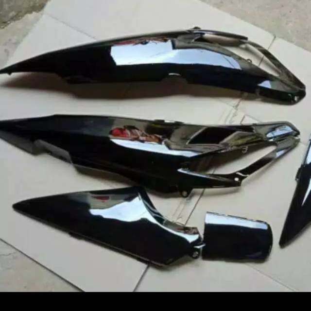 Cover bodi belakang honda supra x 125 hitam polos