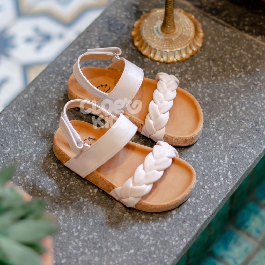 CLOEVKIDS - READY STOCK Nadira Size 22-35 Sepatu Sandal Kepang Anak Perempuan Slip On Flat Lucu