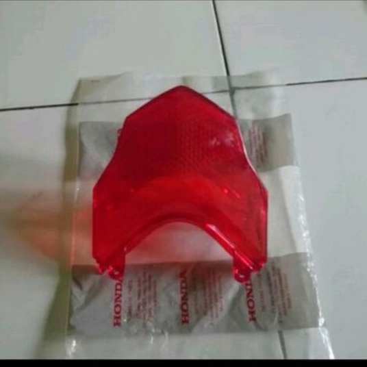 Mika Kaca Lampu Stop Lampu Rem Belakang Vario Techno 125 Old 2012 2013 2014 Pgm Fi KZR Original Ahm