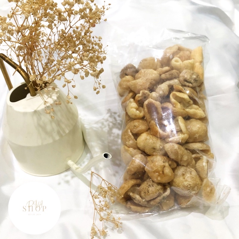 

KRUPUK TERUNG KHAS KENJERAN 100GRAM
