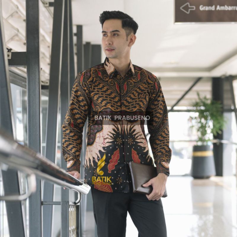 KALINGGA HITAM BATIK PRIA MODERN BAJU BATIK LENGAN PANJANG BATIK SLIMFIT