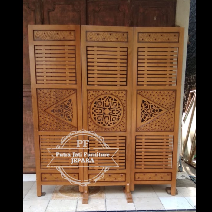 sketsel penyekat partisi seketsel pemisah ruang tamu ukir kayu jati Jepara