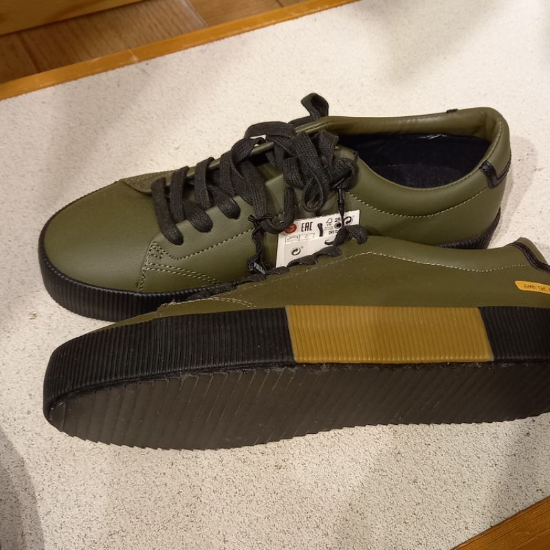 PULL & BEAR ORIGINAL STORE 100% READY Sepatu Marvel Sneakers Suede Kets SPIDERMAN IRON MAN THOR