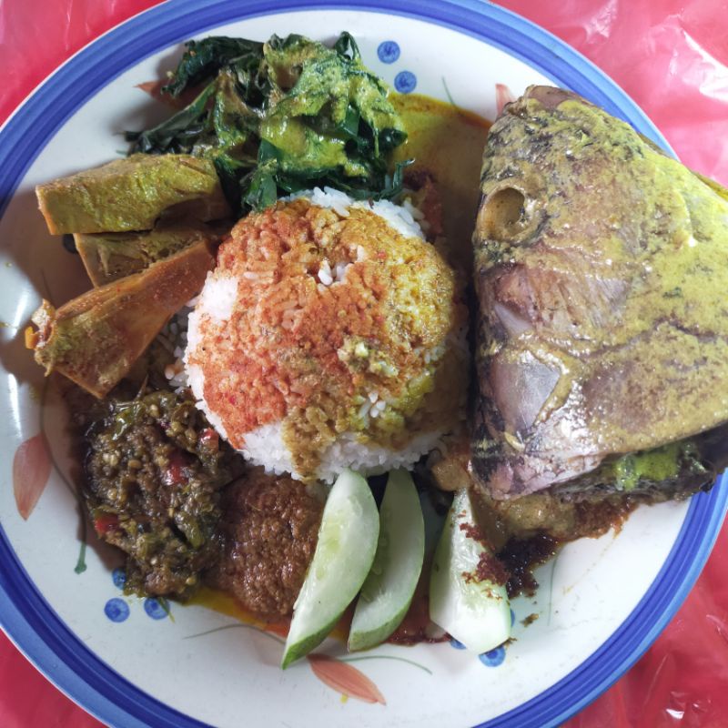 

Nasi Padang kepala Tongkol gulai