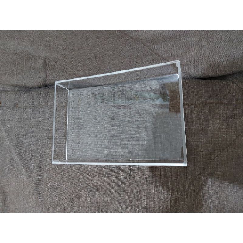 

Kotak Akrilik 30x23x4