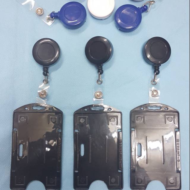 

Id card yoyo 1 set tempat penyimpanan kartu nama beserta yoyo