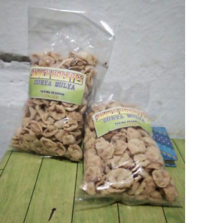 

KERIPIK TAHU (TAHU WALIK)