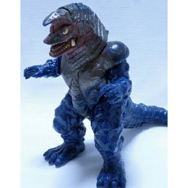 Monster Series Ultraman Golza Kaiju Figure