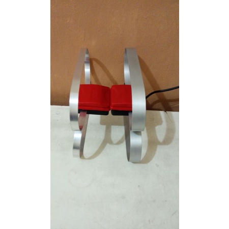 Driven antena UHF dobel dipole folded dengan balun