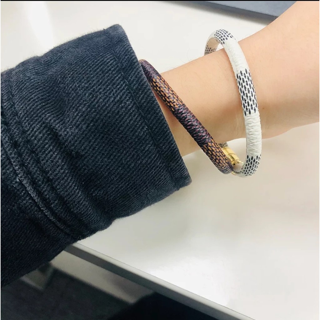 Gelang L* Model Kulit Sintetis Magnet