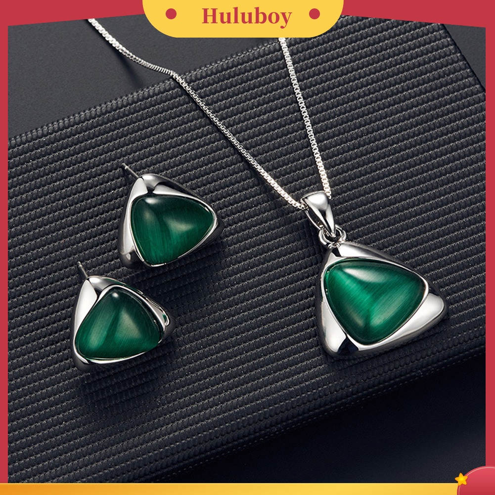Hu Hu Hu Hu Hu Alat Bantu Pasang Kacamata♡ Set Anting Tusukkalung Dengan Liontin Segitiga Hias Batu Permata Imitasi Untuk Wanita