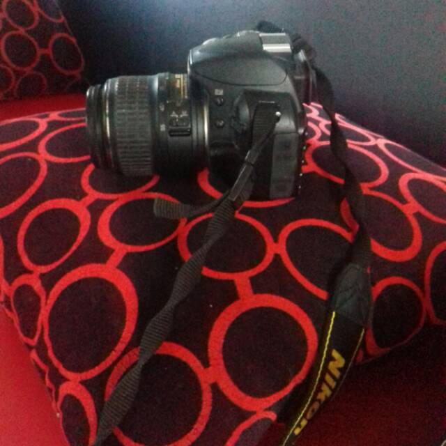 Kamera DSLR nikon D3100