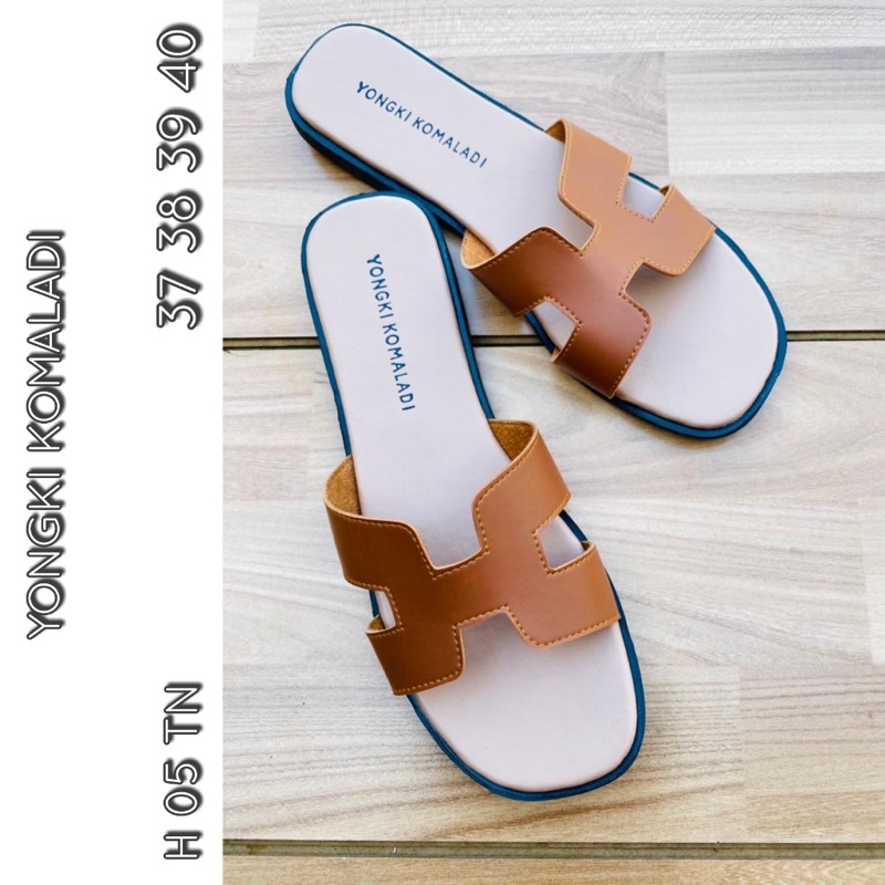 sandal HR05Tan