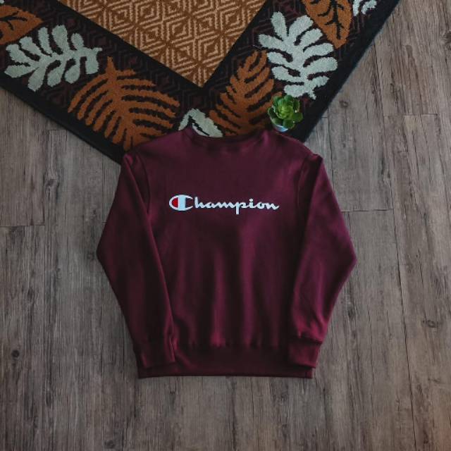 champion crewneck big logo