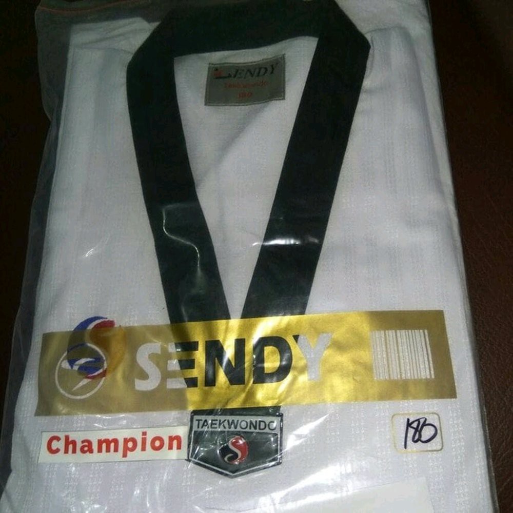 Baju Taekwondo Kerah Hitam Sendy Senior Champion Dobok Seragam Tekwondo Salur