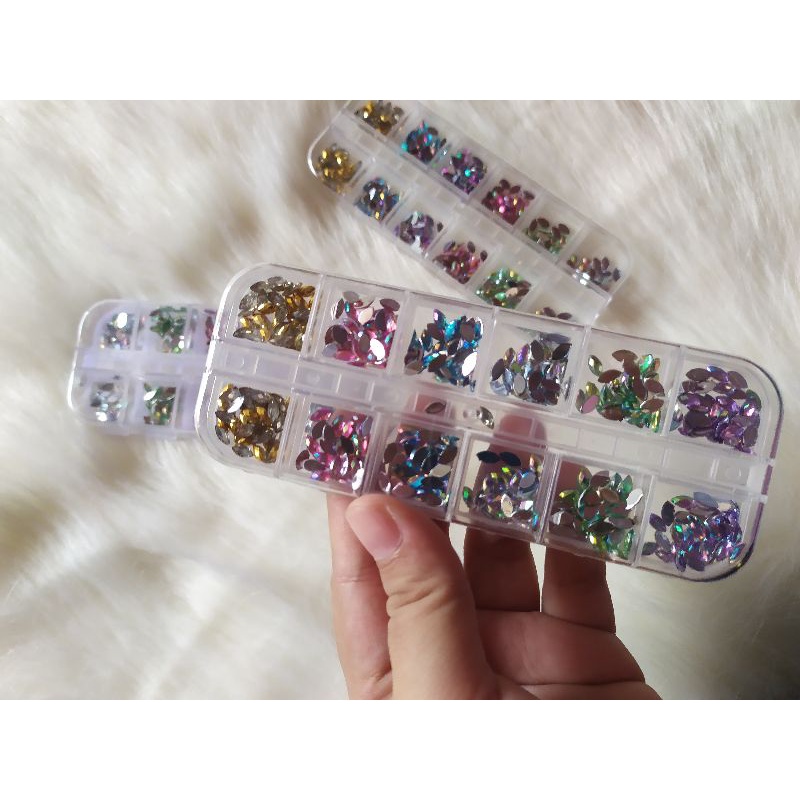 GEMS RUNCING 12 SEKAT NAVETTE AKSESORIS NAIL ART STORAGE 12 SEKAT DROP TEARS JANNATI HENNA STORE