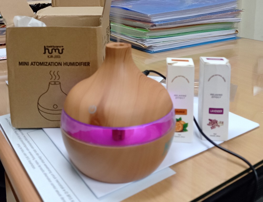 Ultrasonic Humidifier Aroma Essential Oil Diffuser 300ml - Humi Kjr-j003 - Wooden