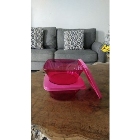 clear bowl tupperware