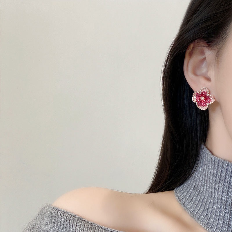 Anting Stud Silver Needle S925 Bentuk Bunga Camellia Warna Merah Untuk Wanita