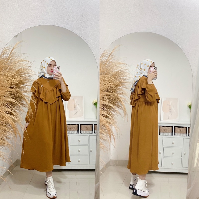 Ruffle crinkle midi dress (tidak termasuk bros)