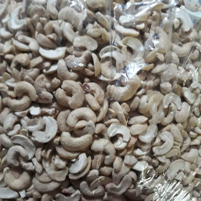 

KACANG METE MEDE BELAH MENTAH ASLI WONOGIRI
