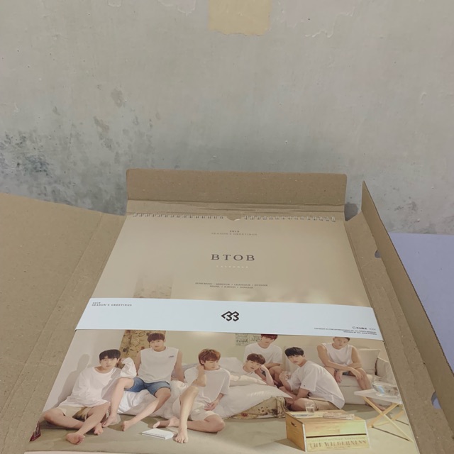 

Kalender Season Greeting BTOB 2019