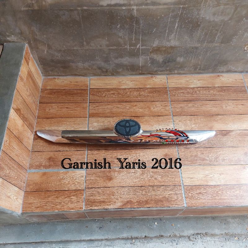trunklid/ garnisa Bagasi New Yaris 2016