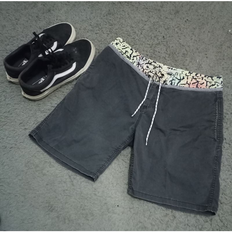 Celana pendek Quiksilver second