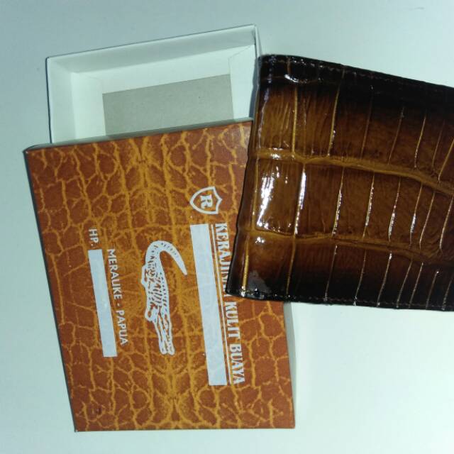 Dompet kulit buaya pria asli papua