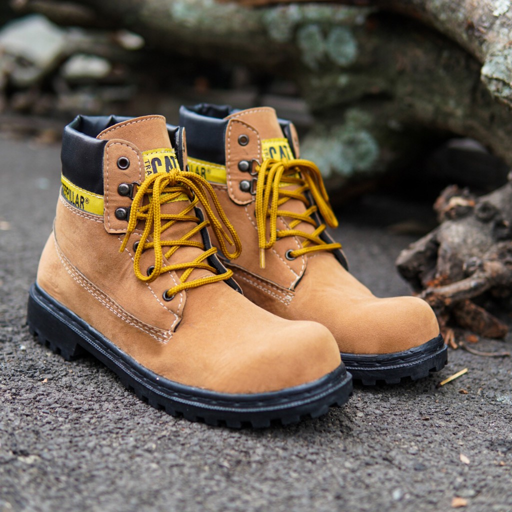 Sepatu Cowok Murah Caterpillar Sby Tan Boots Safety Suede Ujung Besi Kerja Lapangan Hiking Bots Pria