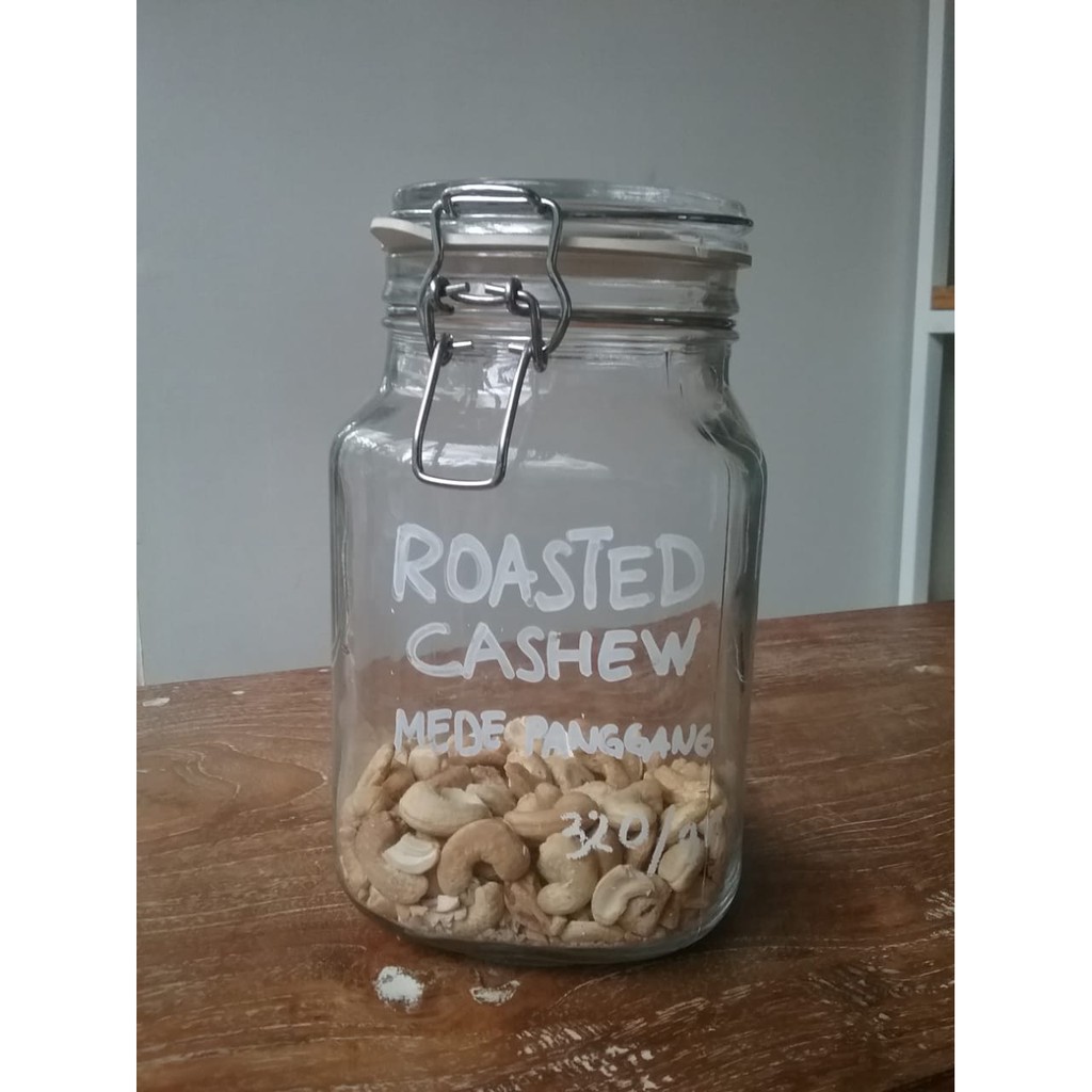 

Roasted Cashew Nuts / Mede Panggang 50 gram